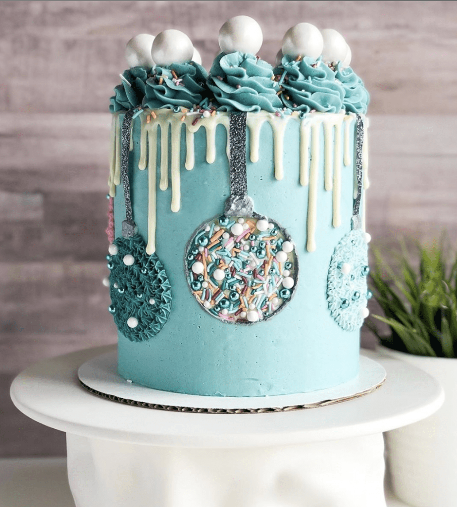 Beautiful Ornament Cake